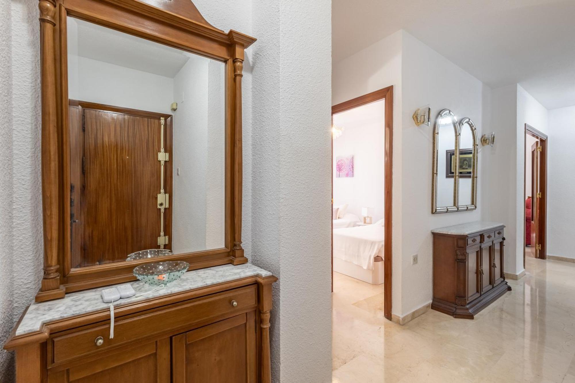 Dreaming Apartment Dona Luisa - Free Parking Granada Bagian luar foto
